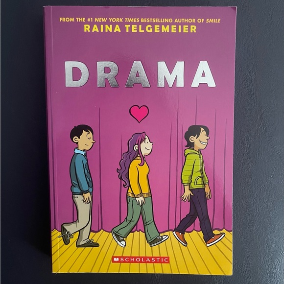 Set of four Raina Telgemeier graphic novels - Picture 4 of 9